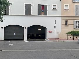 Emplacement de parking - 1 place - Saint-Tropez
