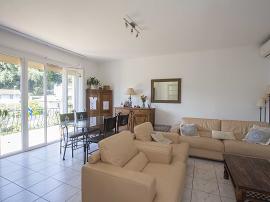 Villa - 4 pièces - CAGNES SUR MER - Salon/salle à manger