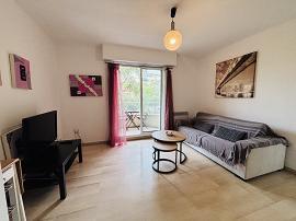 Appartement - 2 pi&egrave;ces - 33 m² - Nice  - salon