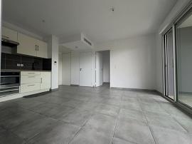 Appartement - 2 pi&egrave;ces - 39 m² - Villeneuve Loubet - PP