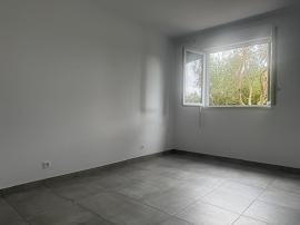 Appartement - 2 pi&egrave;ces - 39 m² - Villeneuve Loubet - Chambre