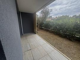 Appartement - 2 pi&egrave;ces - 39 m² - Villeneuve Loubet - Balcon